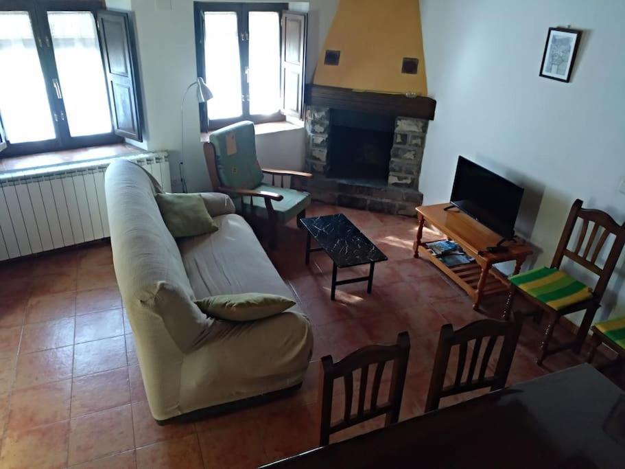Casa Lovaco Apartment Borau Екстериор снимка